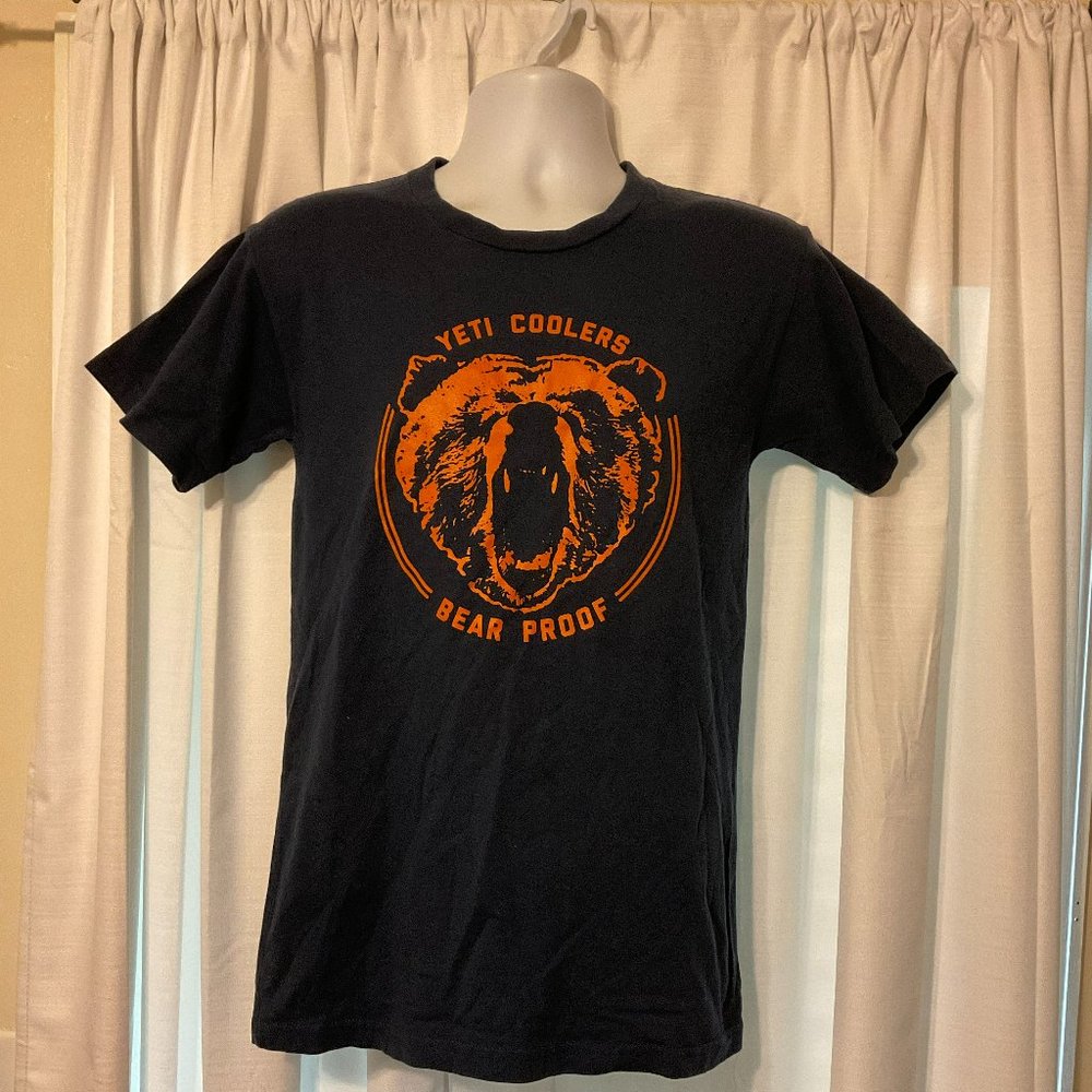 Yeti T-Shirt S Blue Orange Yeti Coolers Bear Proof Short Sleeve
